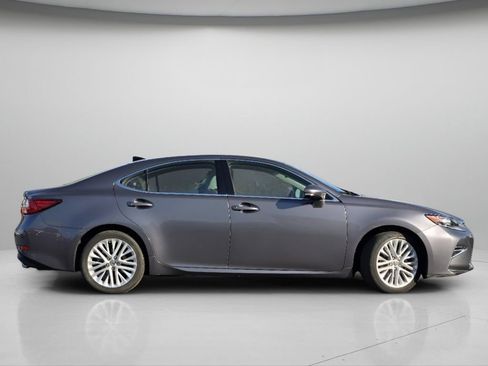 Used 2017 Lexus ES 350 w/ Luxury Package FWD image 23