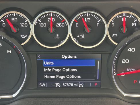 Used 2021 Chevrolet Silverado 1500 RST w/ Bed Protection Package AWD/4WD image 15