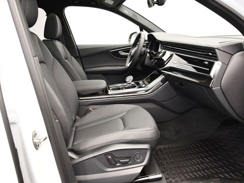 Used 2025 Audi Q7 3.0T Premium Plus w/ Premium Plus Package image 47