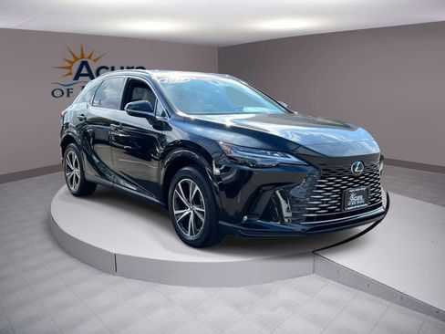 Used 2023 Lexus RX 350 Premium image 2