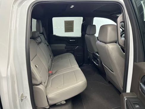 Used 2022 GMC Sierra 1500 SLT w/ SLT Premium Package AWD/4WD image 14