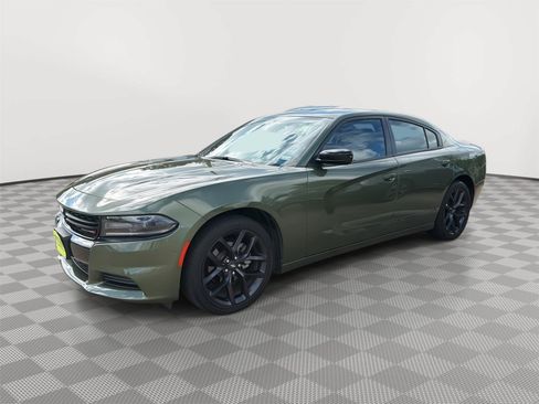 Used 2021 Dodge Charger SXT w/ Plus Group RWD image 4