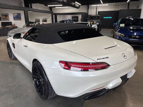 Used 2018 Mercedes-Benz AMG GT Roadster w/ Lane Tracking Package image 9
