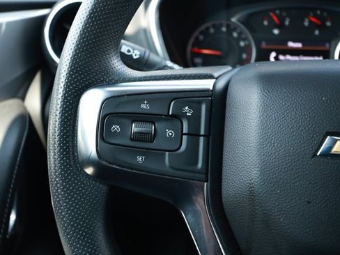 Used 2025 Chevrolet Blazer LT FWD image 13