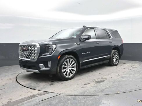 Used 2021 GMC Yukon Denali w/ Advanced Technology Package image 4