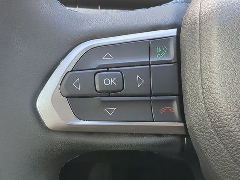 Certified 2022 Jeep Compass Latitude image 27