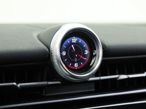 Certified 2023 Maserati Grecale Modena AWD/4WD image 21