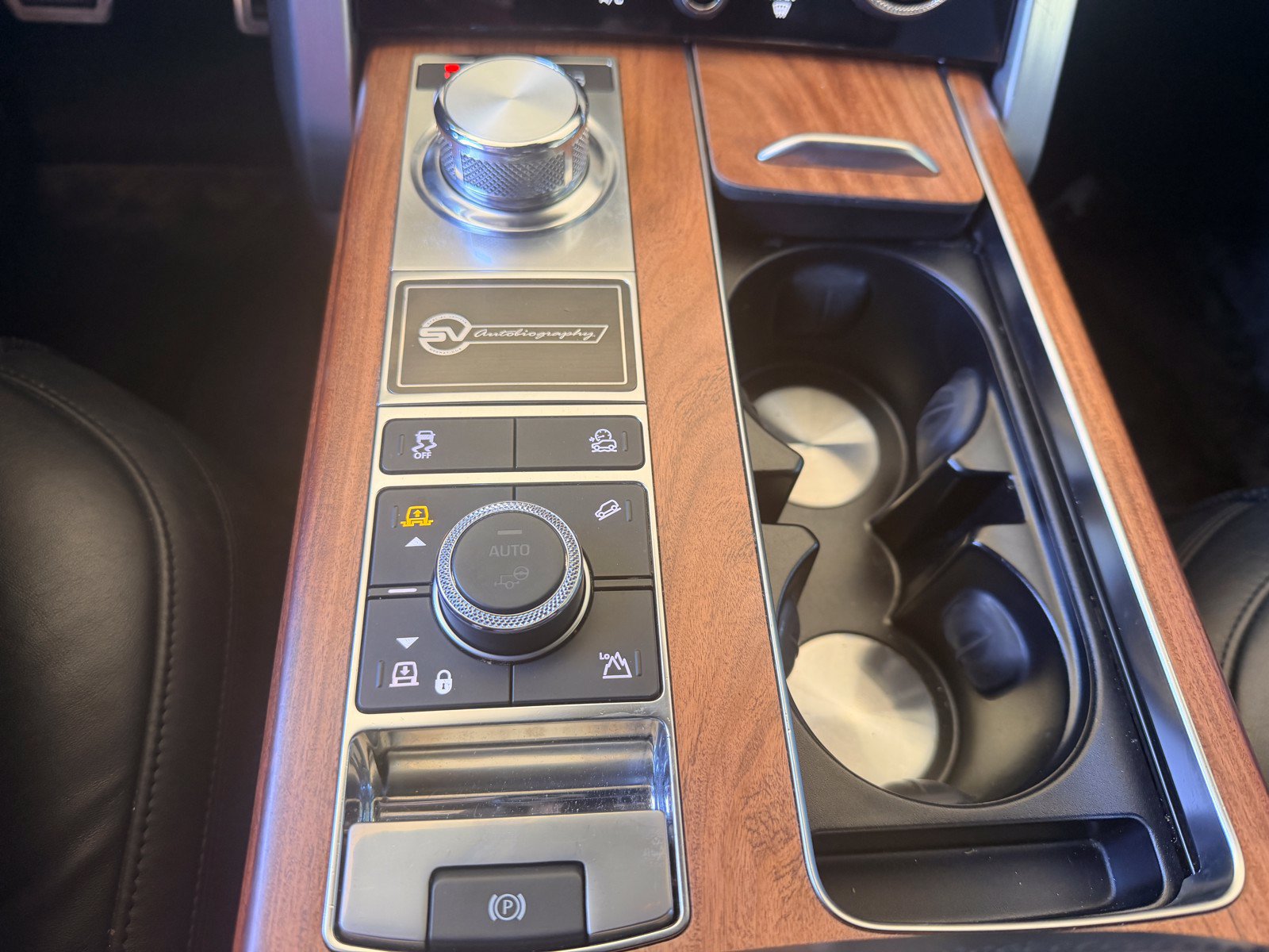 Used 2019 Land Rover Range Rover LWB SV Autobiography AWD/4WD image 14