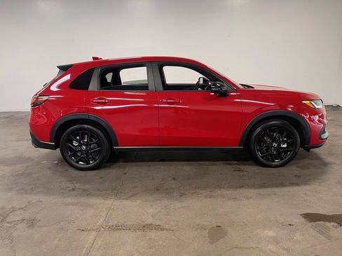 Used 2023 Honda HR-V Sport image 2