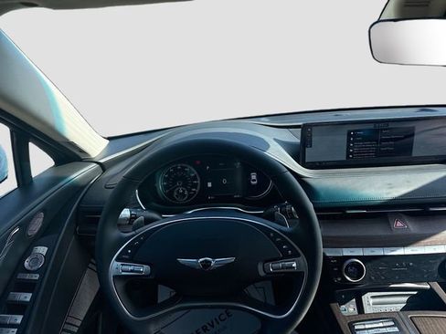 Used 2024 Genesis G80 image 18