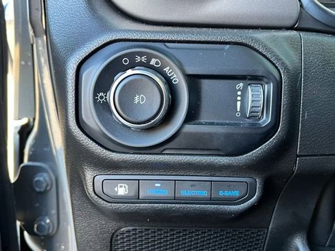 Used 2023 Jeep Wrangler Unlimited Rubicon 4xe AWD/4WD image 20