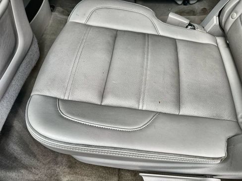 Used 2016 GMC Yukon XL Denali w/ Open Road Package RWD image 17