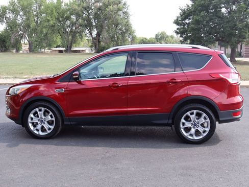 Used 2016 Ford Escape Titanium w/ Equipment Group 301A AWD/4WD image 9