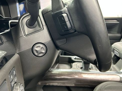 Used 2025 Chevrolet Silverado 1500 LTZ w/ Technology Package RWD image 18