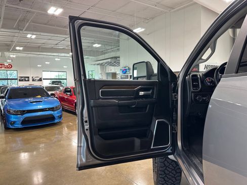 Used 2024 RAM 2500 Laramie w/ Safety Group AWD/4WD image 13