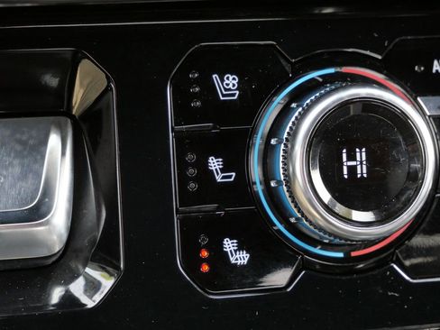 Used 2025 GMC Sierra 2500 AT4 image 46