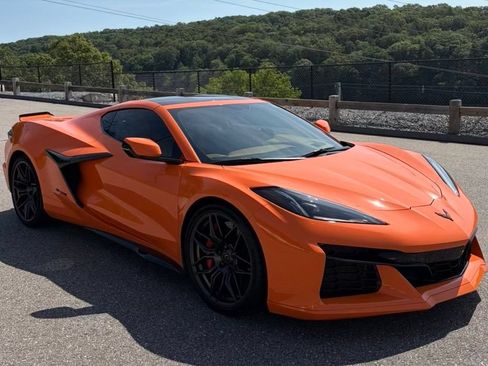 Used 2023 Chevrolet Corvette Z06 w/ Engine Appearance Package RWD image 8