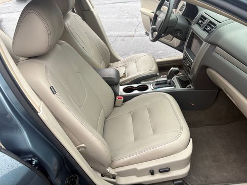 Used 2011 Ford Fusion Hybrid w/ 502A Rapid Spec Order Code image 19