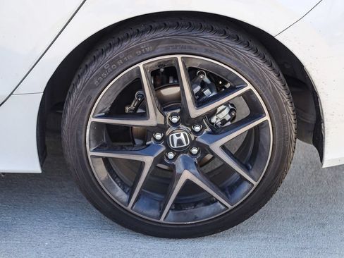 Used 2024 Honda Civic Sport Touring image 5