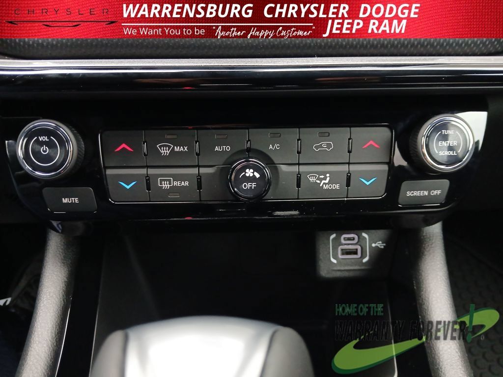 New 2026 Jeep Compass Latitude AWD/4WD image 22