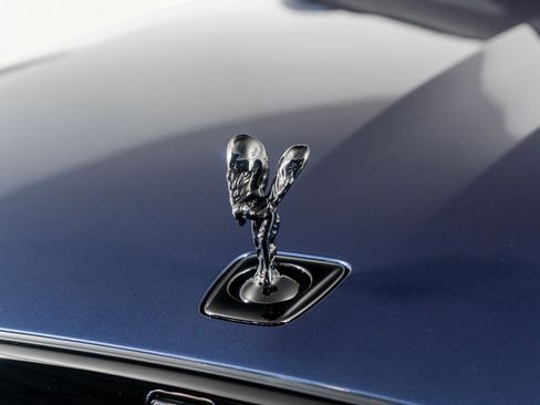 Used 2024 Rolls-Royce Ghost Black Badge w/ Black Badge Ghost Package image 24