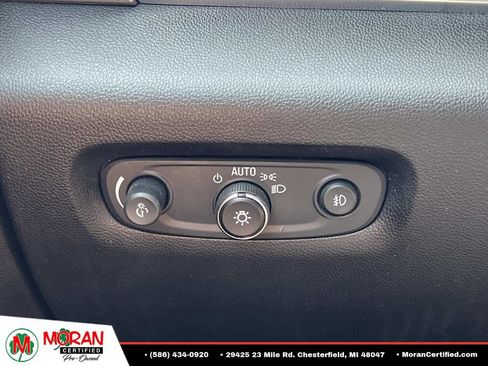 Used 2020 Chevrolet Traverse LT FWD image 26