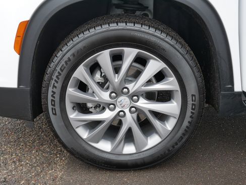 Used 2025 Buick Enclave Preferred image 15