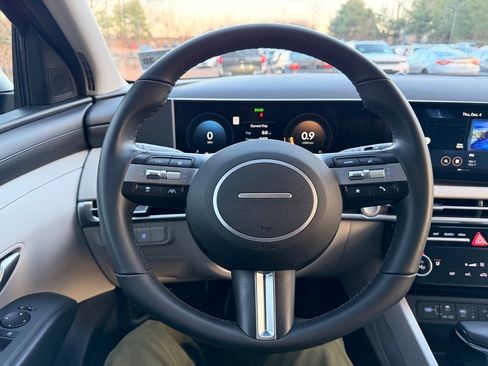 Certified 2025 Hyundai Tucson SEL image 21