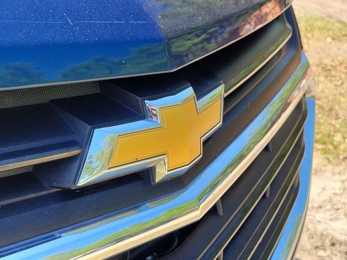 Used 2019 Chevrolet Equinox LT FWD image 5