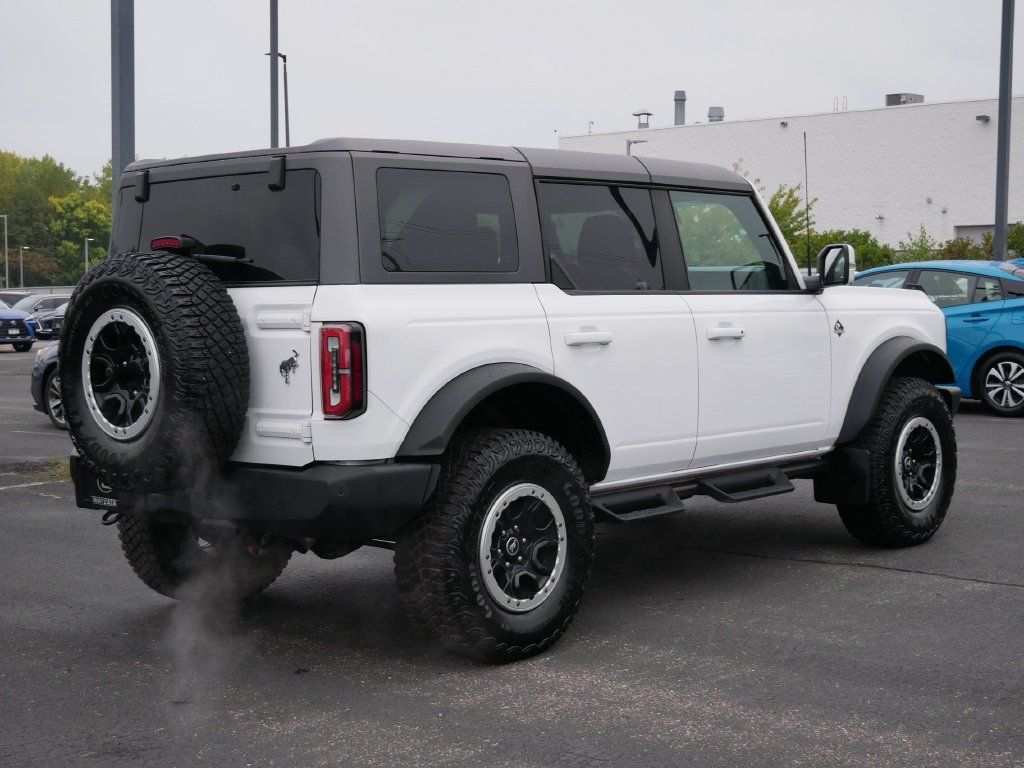 Used 2024 Ford Bronco Outer Banks w/ Sasquatch Package AWD/4WD image 6