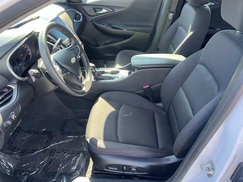 Used 2025 Chevrolet Malibu LT FWD image 14