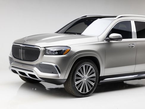 Used 2022 Mercedes-Benz Maybach GLS 600 4MATIC image 33