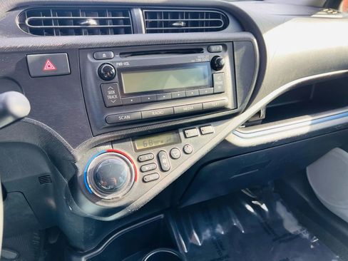 Used 2013 Toyota Prius C Two image 31