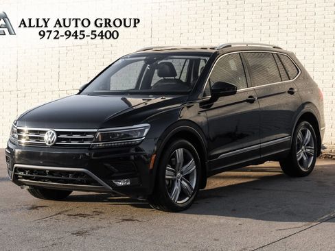 Used 2018 Volkswagen Tiguan SEL Premium image 1