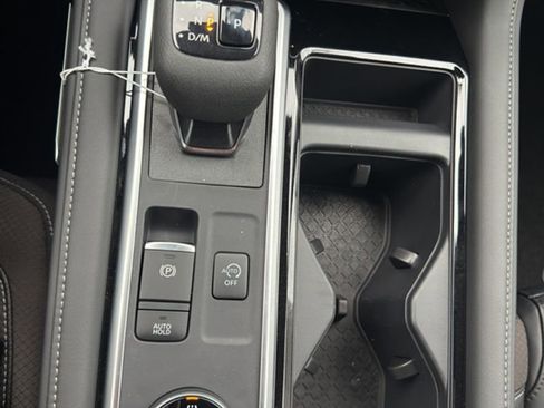 New 2026 Nissan Pathfinder SL image 22