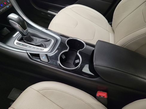 Used 2016 Ford Fusion Titanium FWD image 26