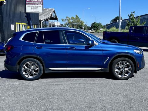 Used 2023 BMW X3 xDrive30i w/ Premium Package AWD/4WD image 5