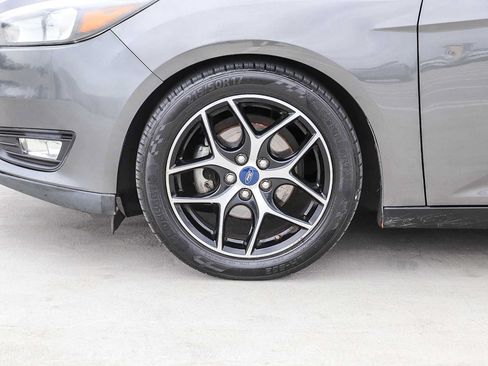 Used 2018 Ford Focus SEL FWD image 9