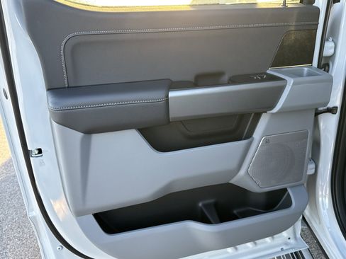 New 2026 Ford F250 XLT w/ XLT Premium Package image 21