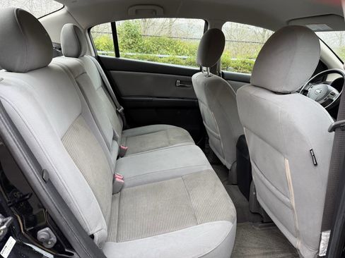 Used 2010 Nissan Sentra 2.0 SR w/ Convenience Pkg image 25