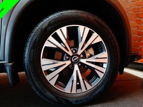 Certified 2023 Nissan Rogue SV w/ SV Premium B Package AWD/4WD image 90