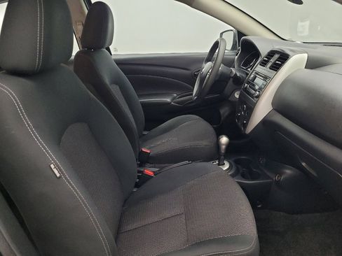 Used 2018 Nissan Versa SV image 19