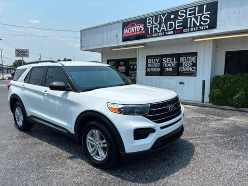 Used 2020 Ford Explorer XLT w/ Class III Trailer Tow Package AWD/4WD image 2