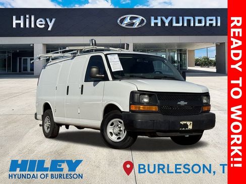 Used 2015 Chevrolet Express 2500 image 1