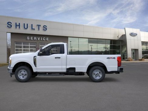 New 2026 Ford F350 XL w/ XL Chrome Package image 3