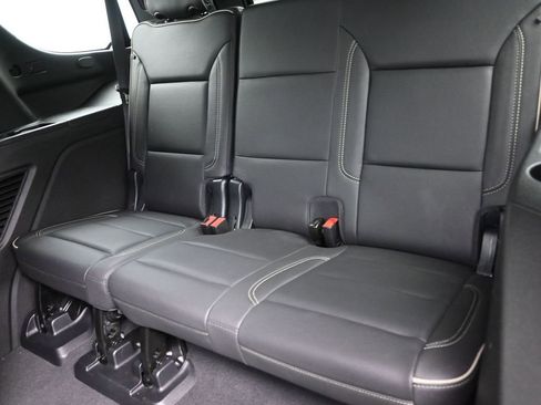 Used 2023 Chevrolet Tahoe Premier w/ Premium Package 2 RWD image 12