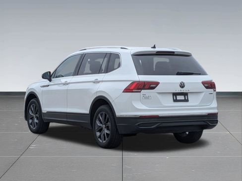 Used 2022 Volkswagen Tiguan SE image 4