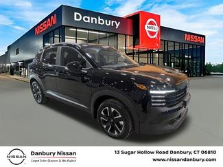 Certified 2025 Nissan Kicks SV w/ SV Premium Package AWD/4WD 360° Tour