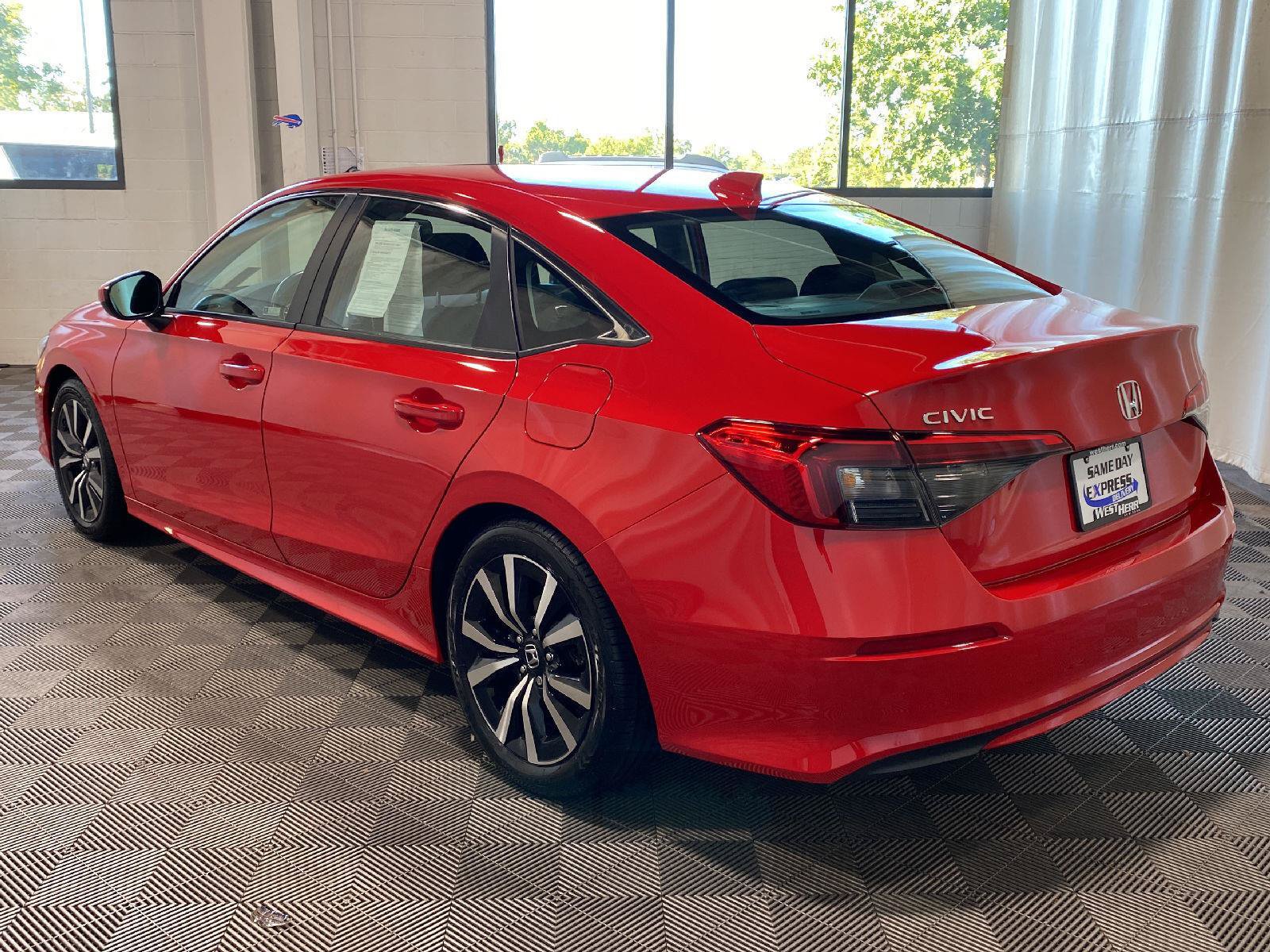 Used 2024 Honda Civic EX image 5
