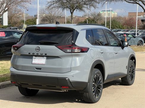 New 2026 Nissan Rogue SV image 4